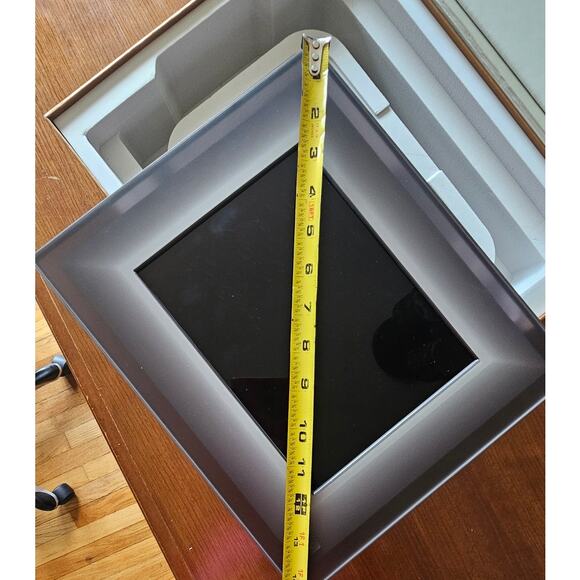 Aura Digital Photo Picture  Display 11 inch frame, 6 inch display - Picture 7 of 8